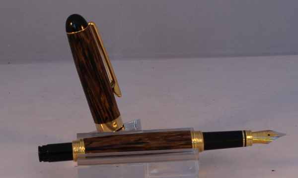 Pen 381 Fountain Black Palmeria